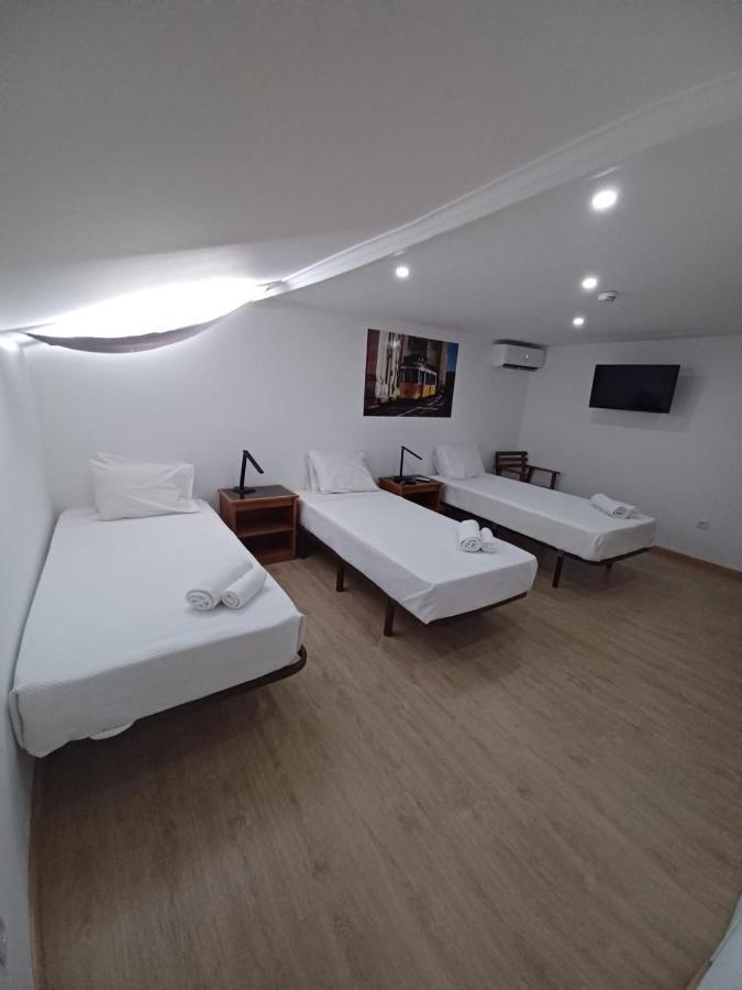 Gasthof Guest House Rooms In Bairro Alto 2*