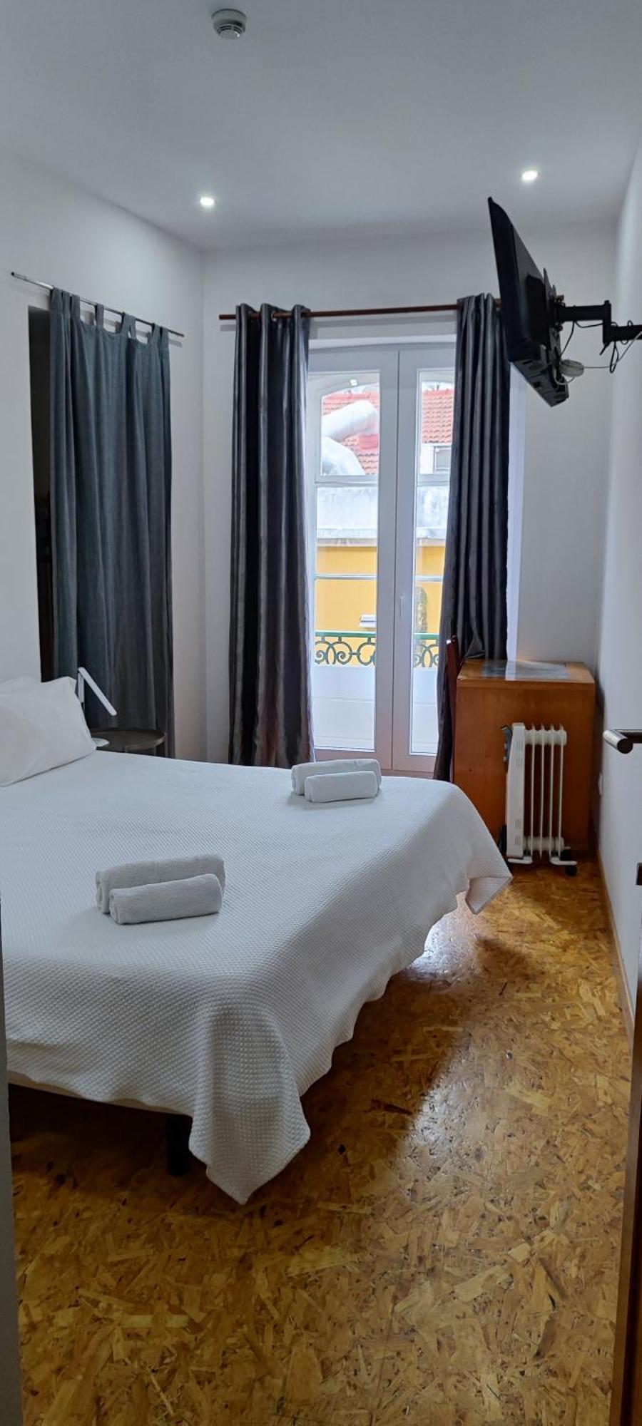Gasthof Guest House Rooms In Bairro Alto 2*